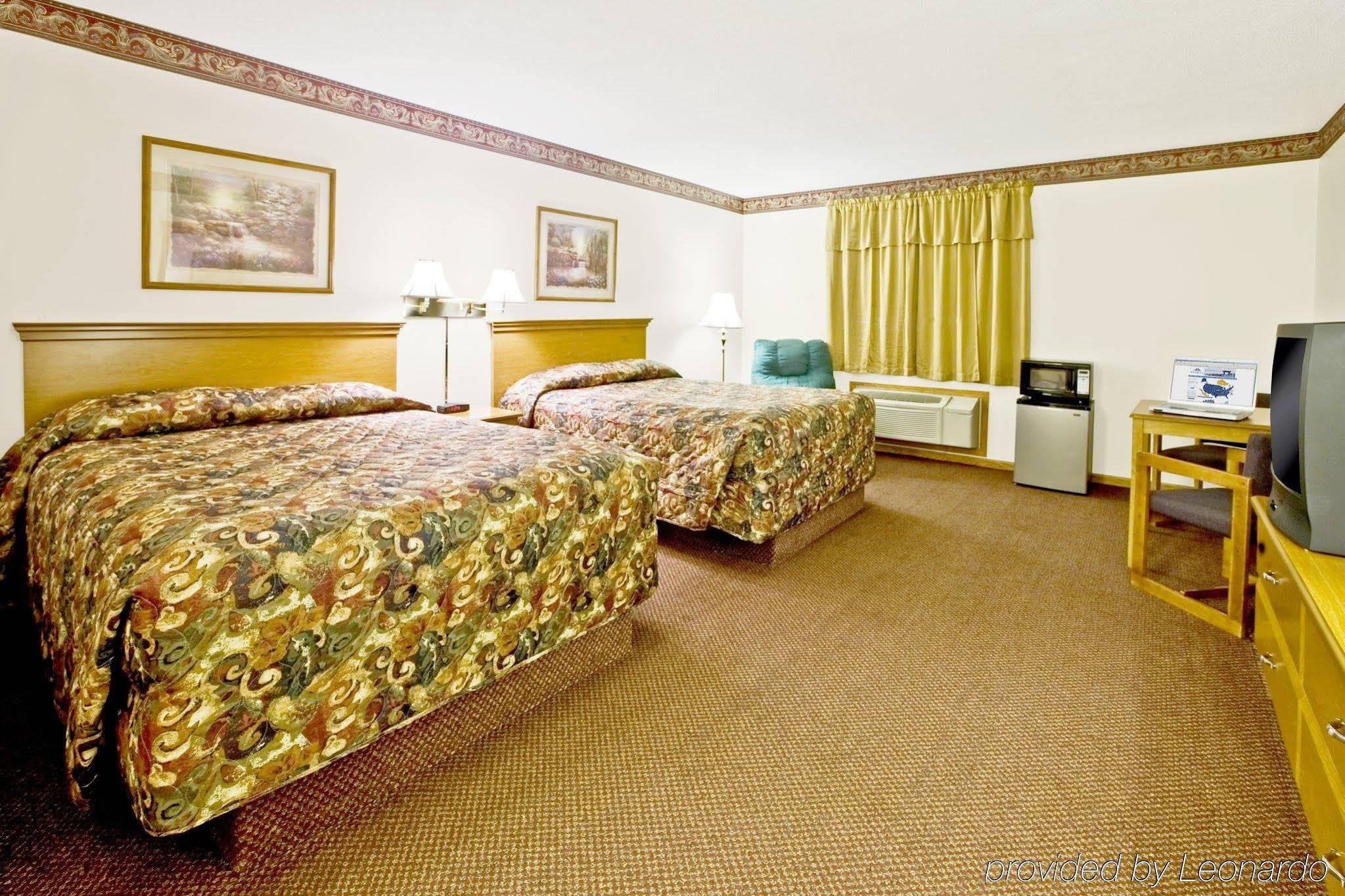 Americas Best Value Inn & Suites Thief River Falls Exteriör bild