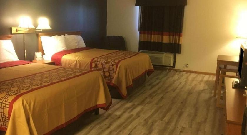 Americas Best Value Inn & Suites Thief River Falls Exteriör bild
