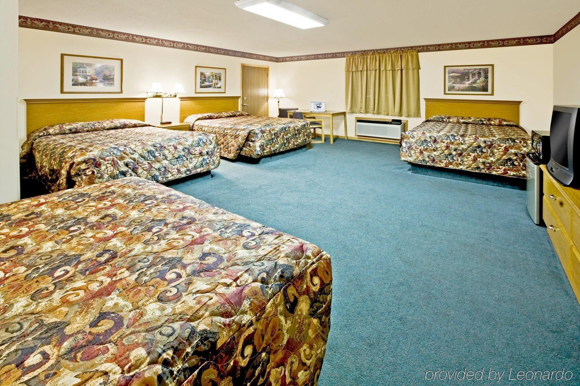 Americas Best Value Inn & Suites Thief River Falls Rum bild
