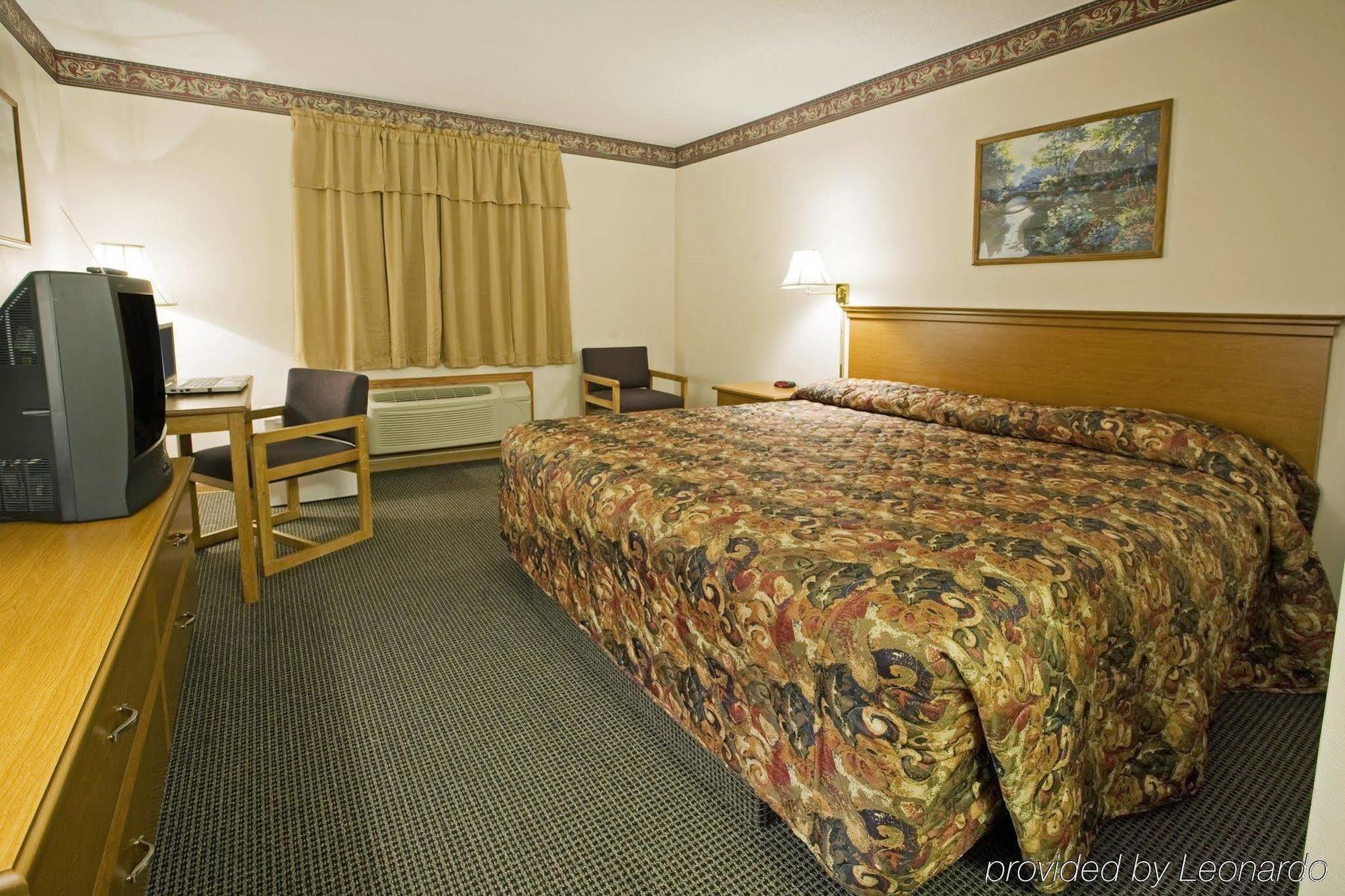 Americas Best Value Inn & Suites Thief River Falls Rum bild